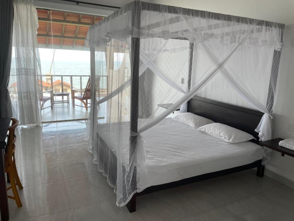 ISAMAR FRONT BEACH photo 3