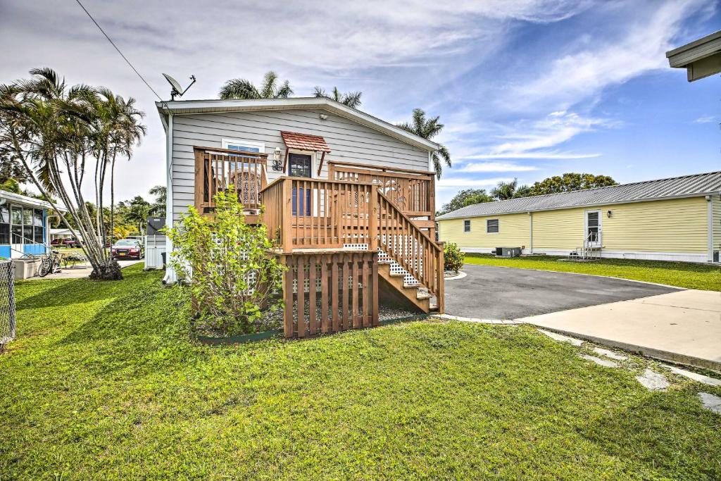 Chic Fort Myers Home Near Sanibel Island Causeway! photo 3