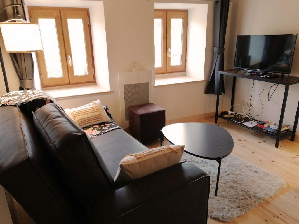 Spécial Couple - Gîte 3 étoiles en Auvergne - Gorges Allier 43 photo 3