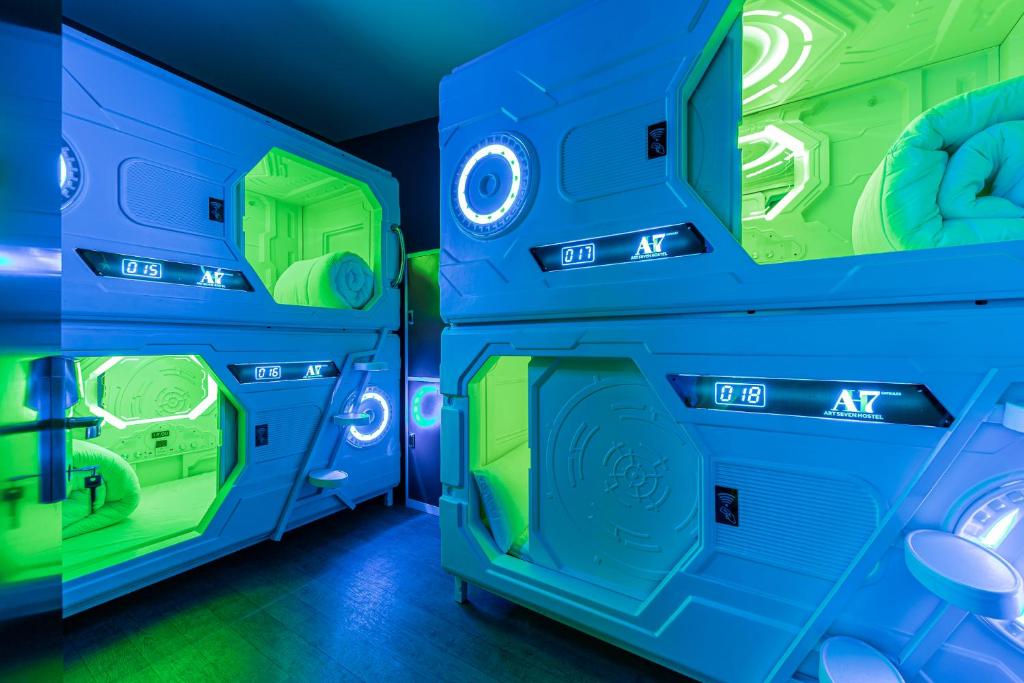 Art Seven Hostel Capsules