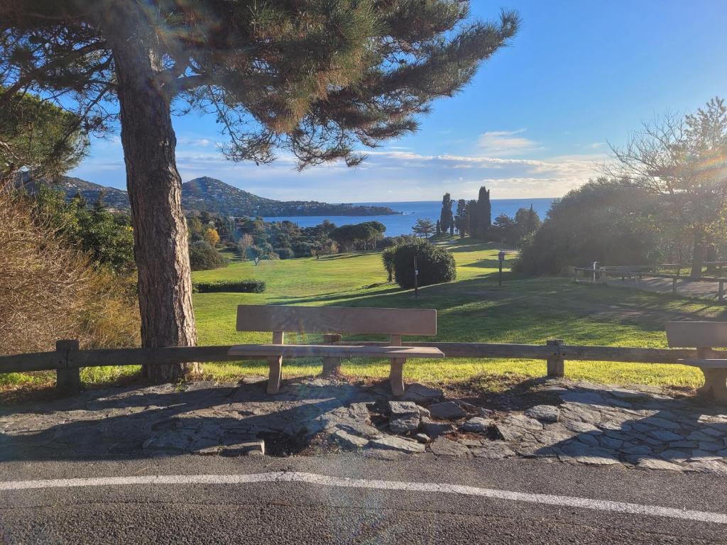 Superbe studio 4/5 pers dans résidence cap esterel