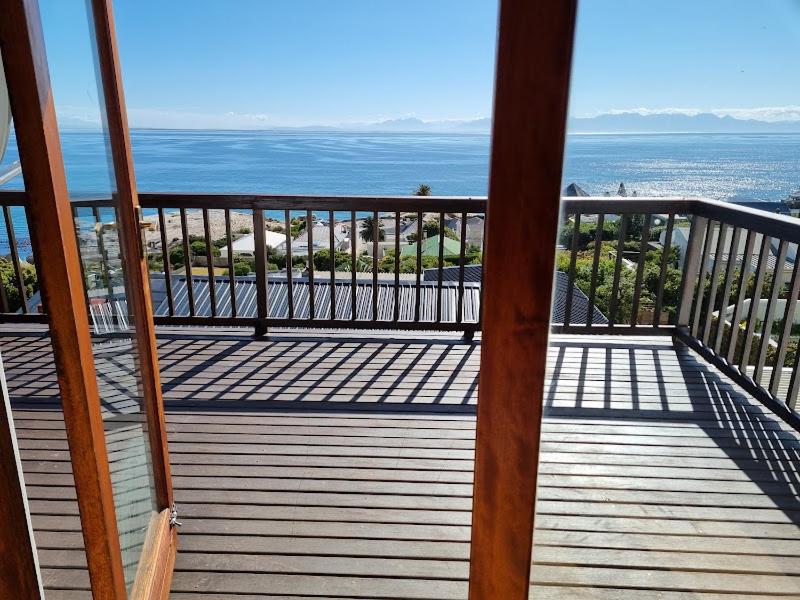 Boulders Beach House photo 3