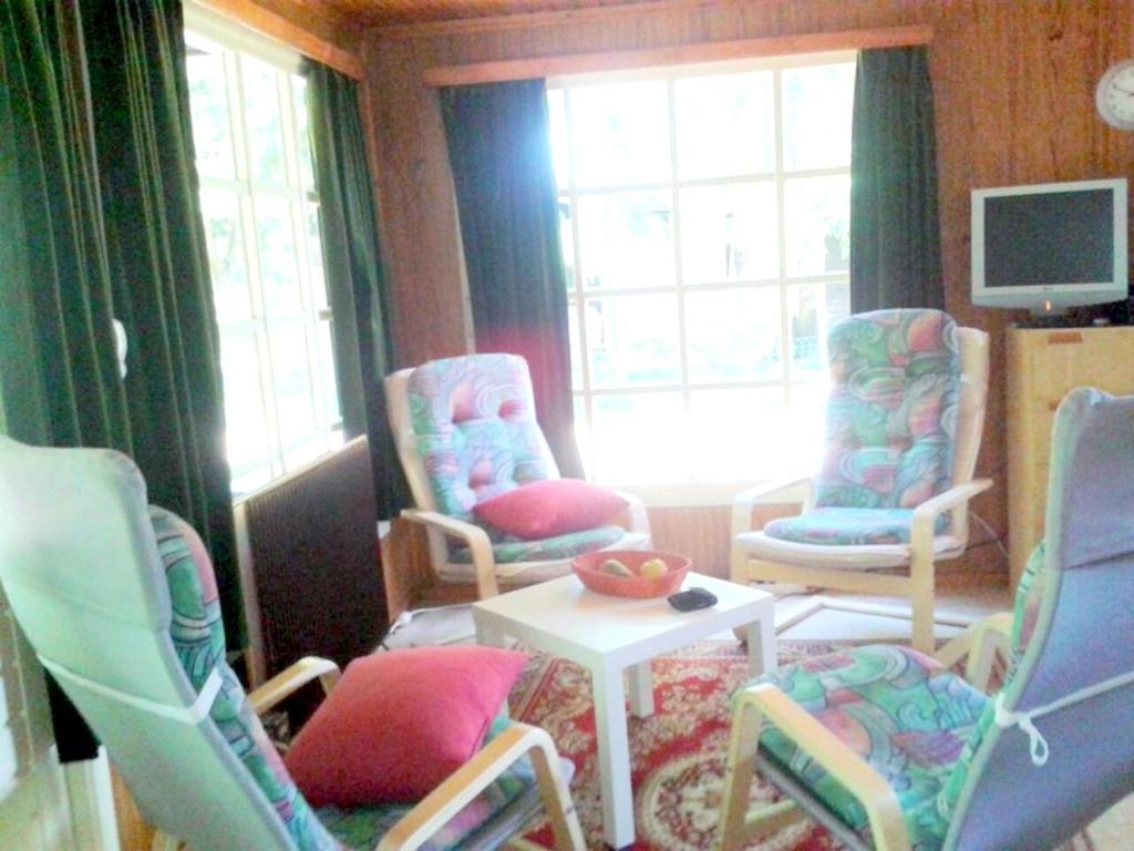 2 bedrooms chalet with furnished garden and wifi at Tellin photo 3