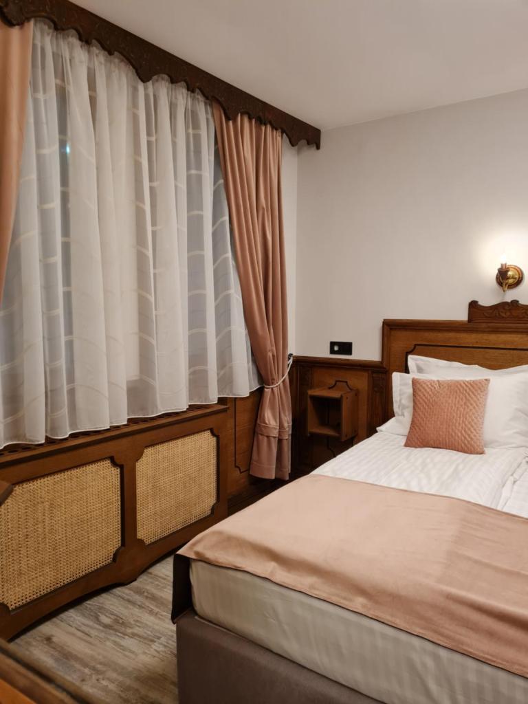 Chuchura Family Hotel photo 4