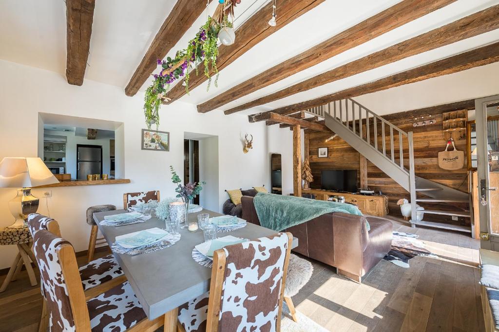 ST-JORIOZ - C'est une maison bleue, 6pax 3 ch, LLA Selections by Location lac Annecy photo 1