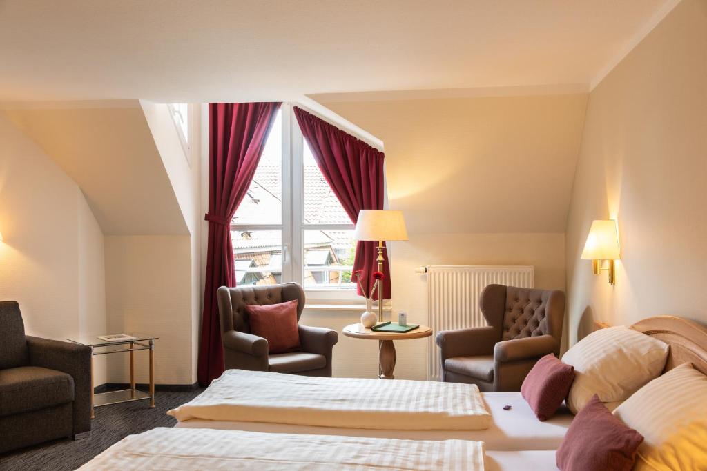Hotel Altes Stadthaus - Tap to explore photos