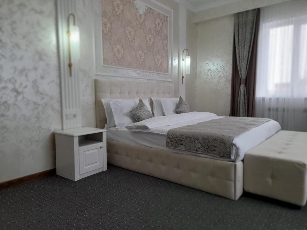 Dora Hotel photo 1