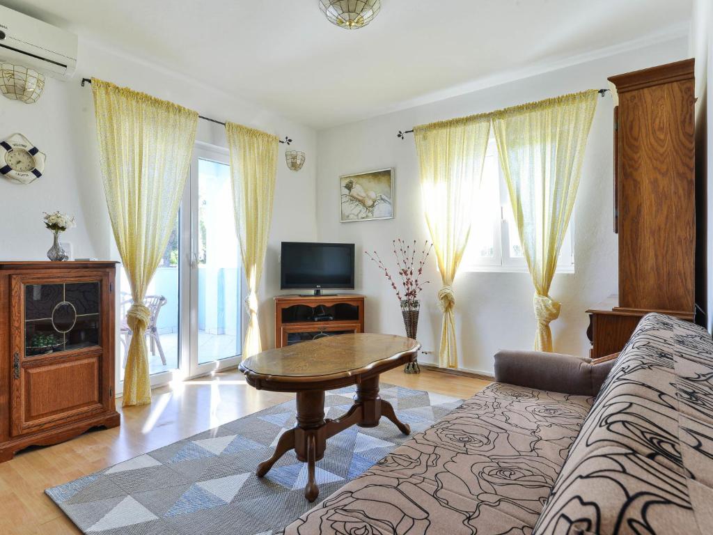 Apartment Jadran - NIN122 by Interhome photo 3