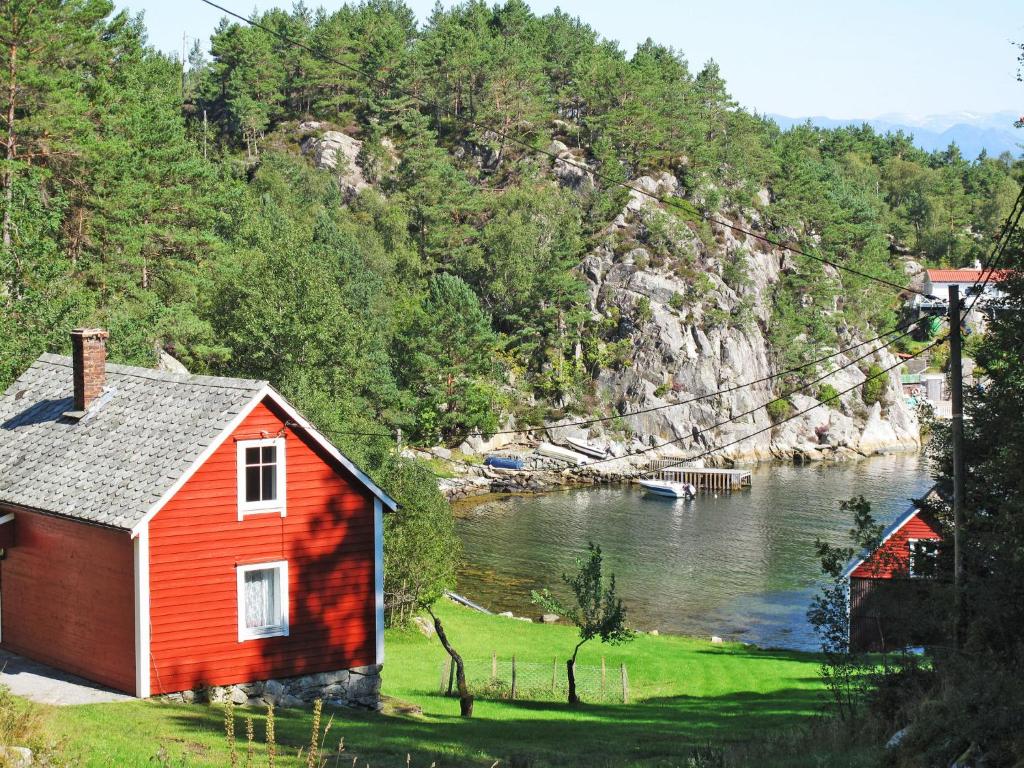 Holiday Home Laksevågen - FJH614 by Interhome