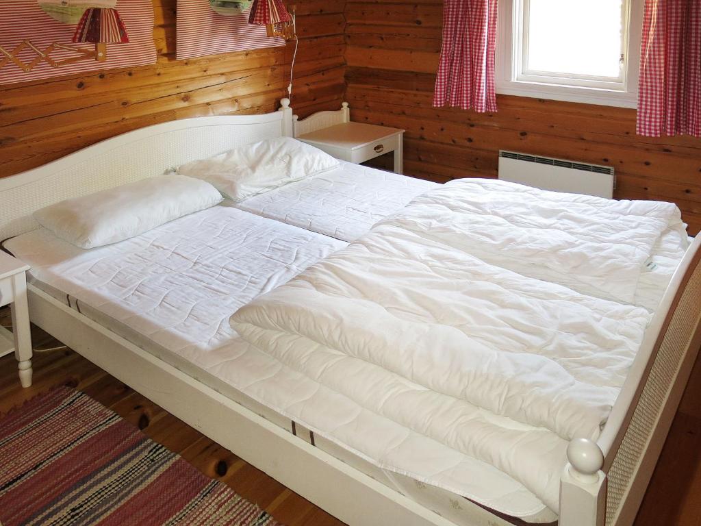 Chalet Fjellro - FJS103 by Interhome photo 3