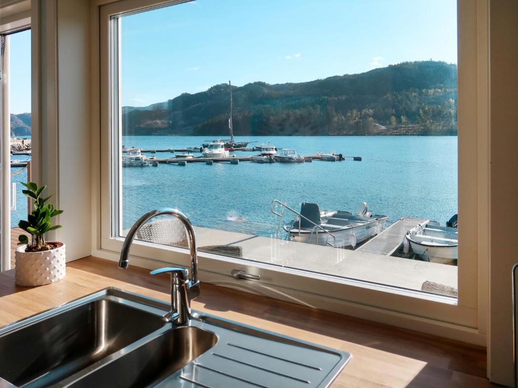 Apartment Huglavika - FJH666 by Interhome photo 2