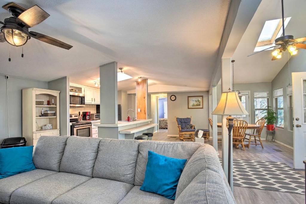Riverfront Pipe Creek Home with Kayaks and Grill! photo 4
