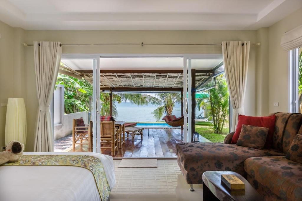 Gecko Beach Villas