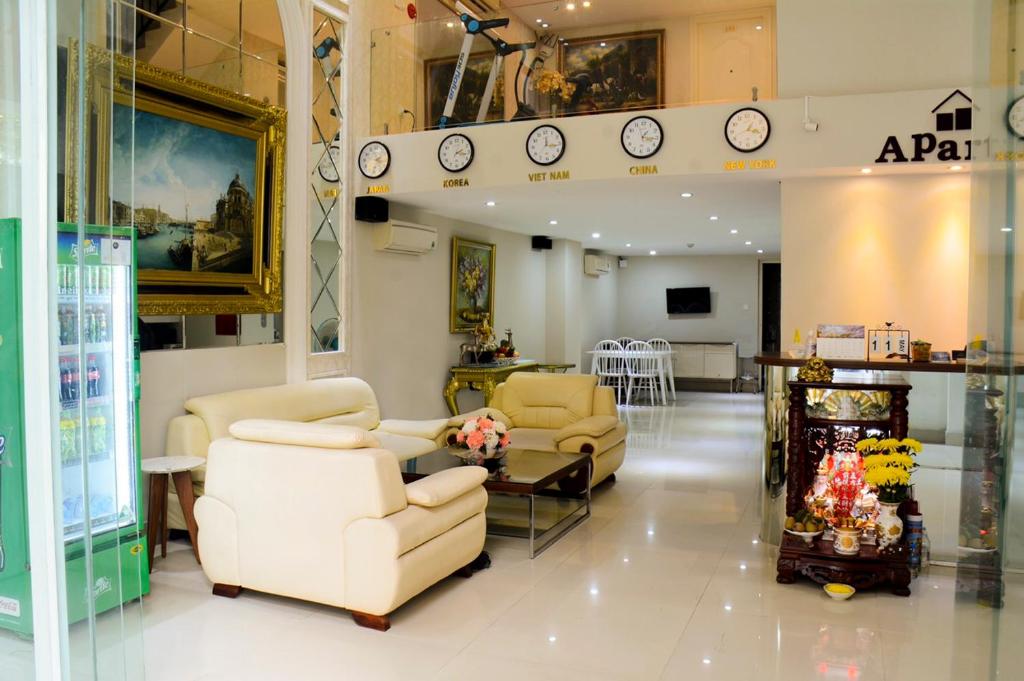 Golden Hotel & Apartment