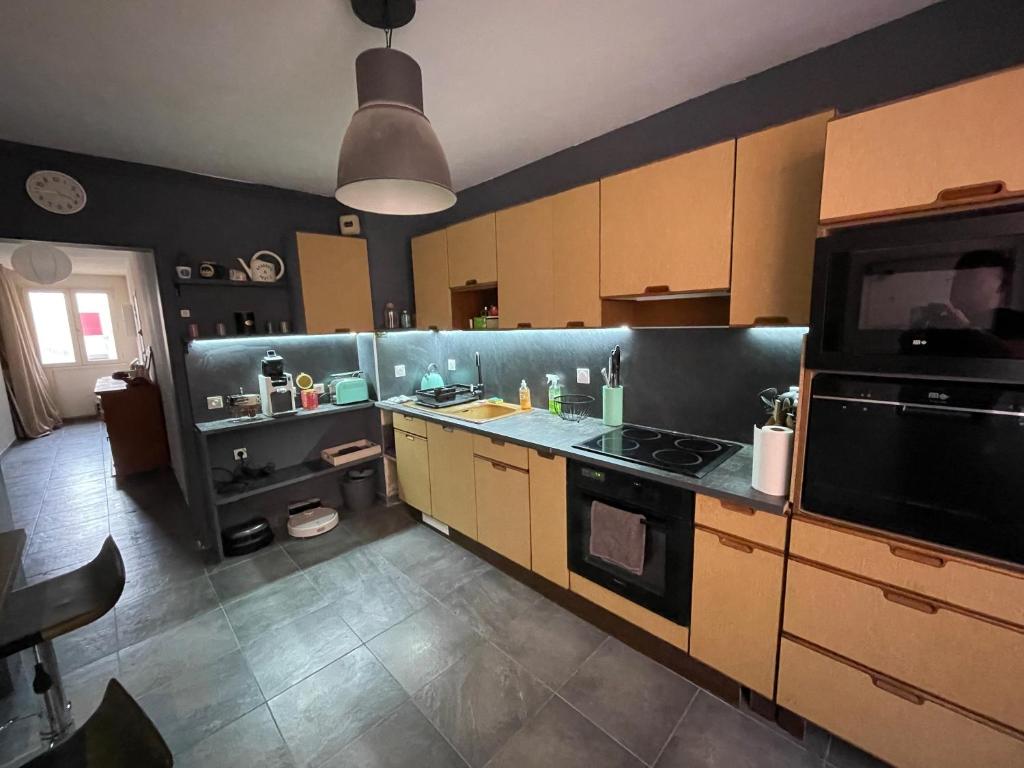 Aurillac, appartement au centre de la ville photo 1