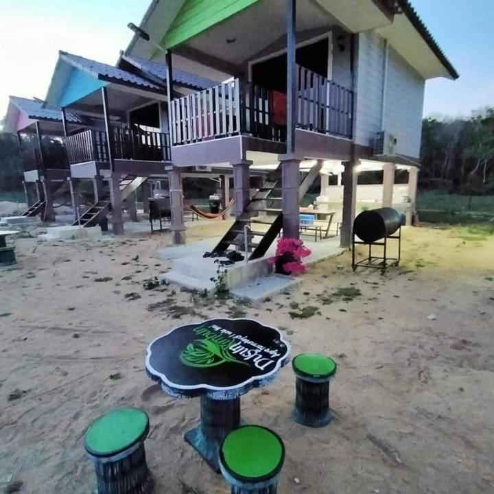 Dusun Rimbun Agro Farmstay photo 2