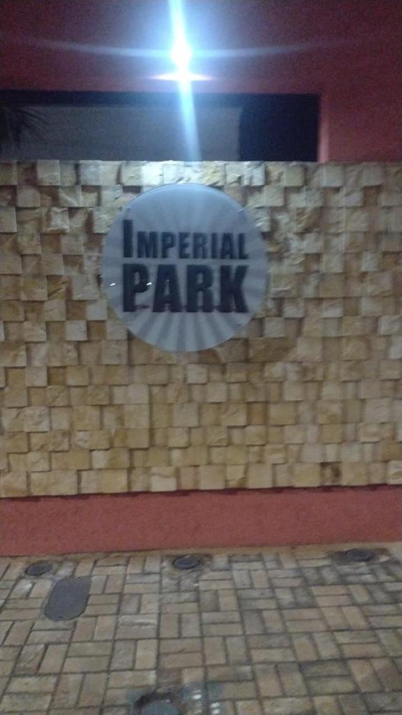 Imperial Park photo 3