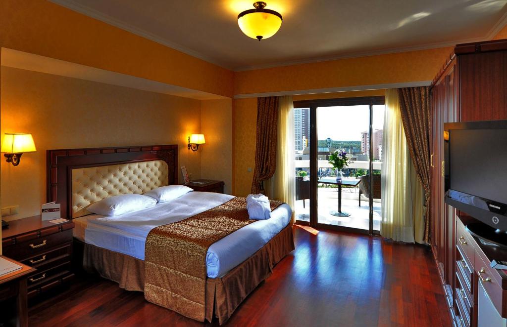 Hotel Monec photo 2