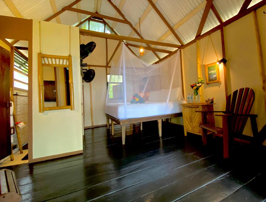 Little Corn Island Beach and Bungalow photo 1