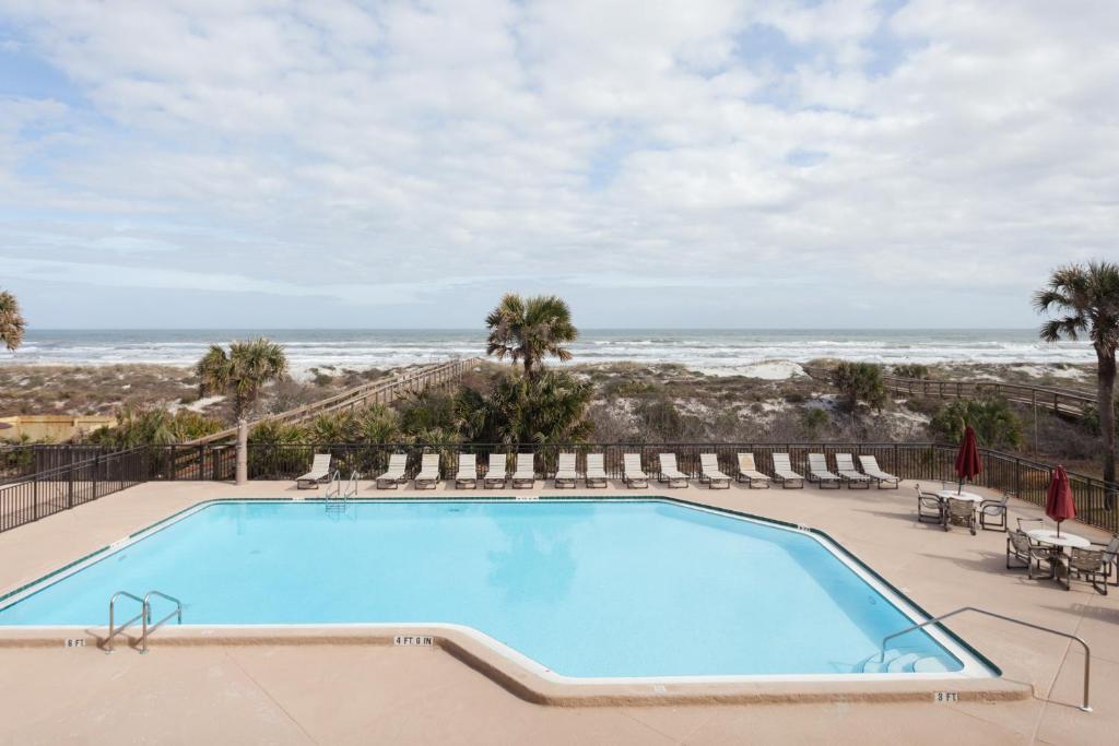 Barefoot Trace 208, 2 Bedrooms, Sleeps 6, Ocean Front, Pool, WiFi photo 1
