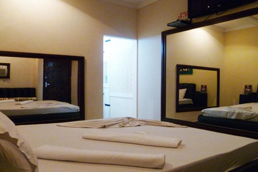 Dinys Motel (Adults Only) photo 3