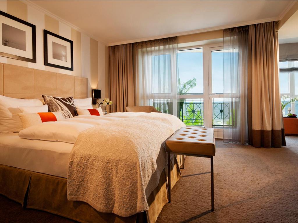 Strandhotel Ostseeblick photo 3