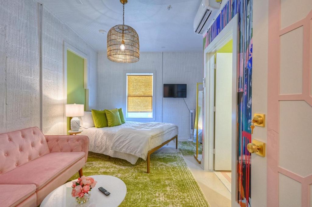 The Oleander Hotel Room 6 image