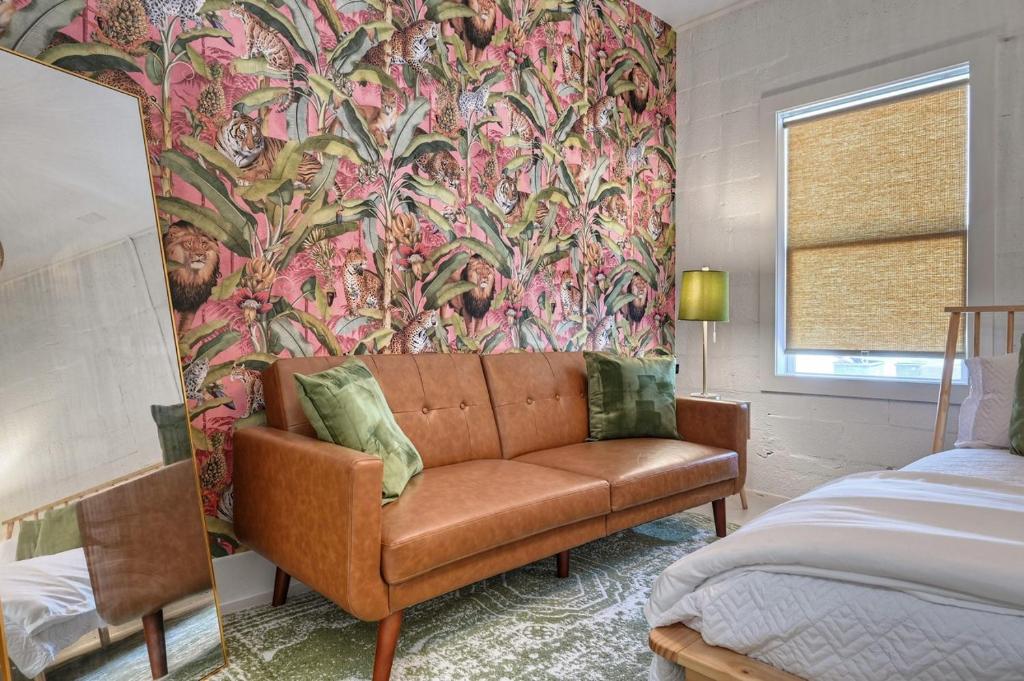 The Oleander Hotel Room 7 image