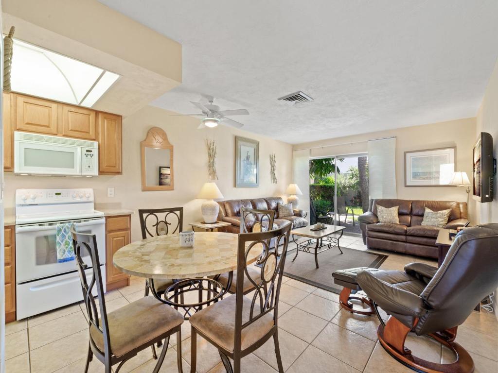 Jamaica Royale 101, 2 Bedrooms, 3 Heated Pools, WiFi, Sleeps 6 photo 4