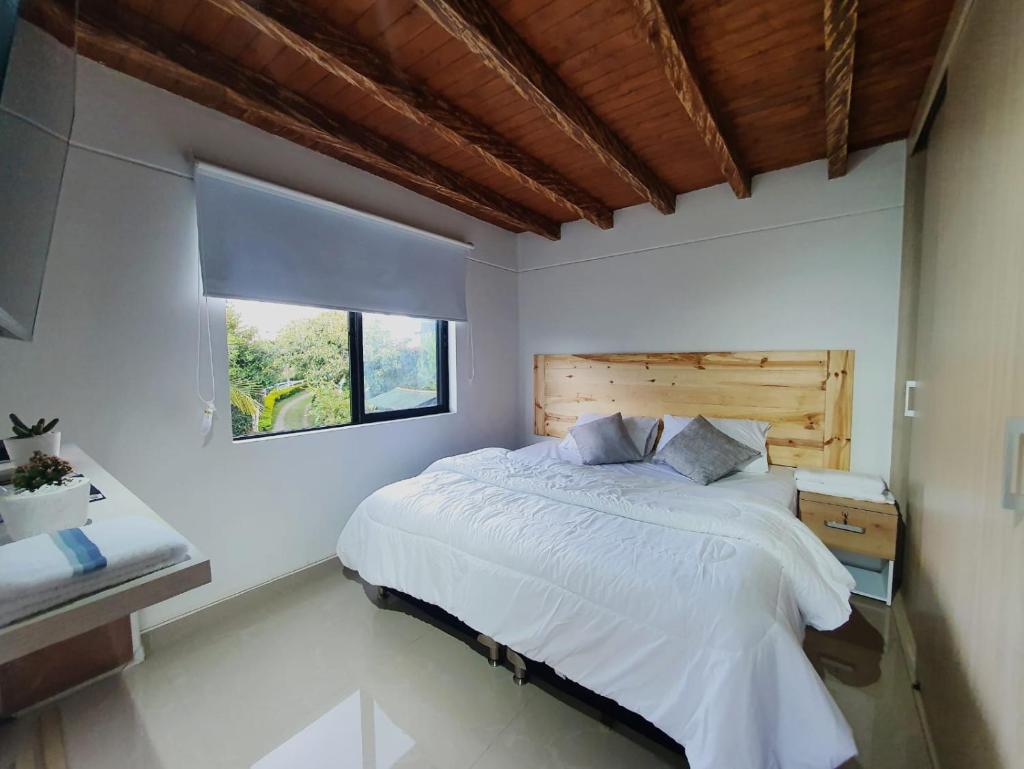 Agradable Vista En El Campo Con Jacuzzi E Internet photo 1