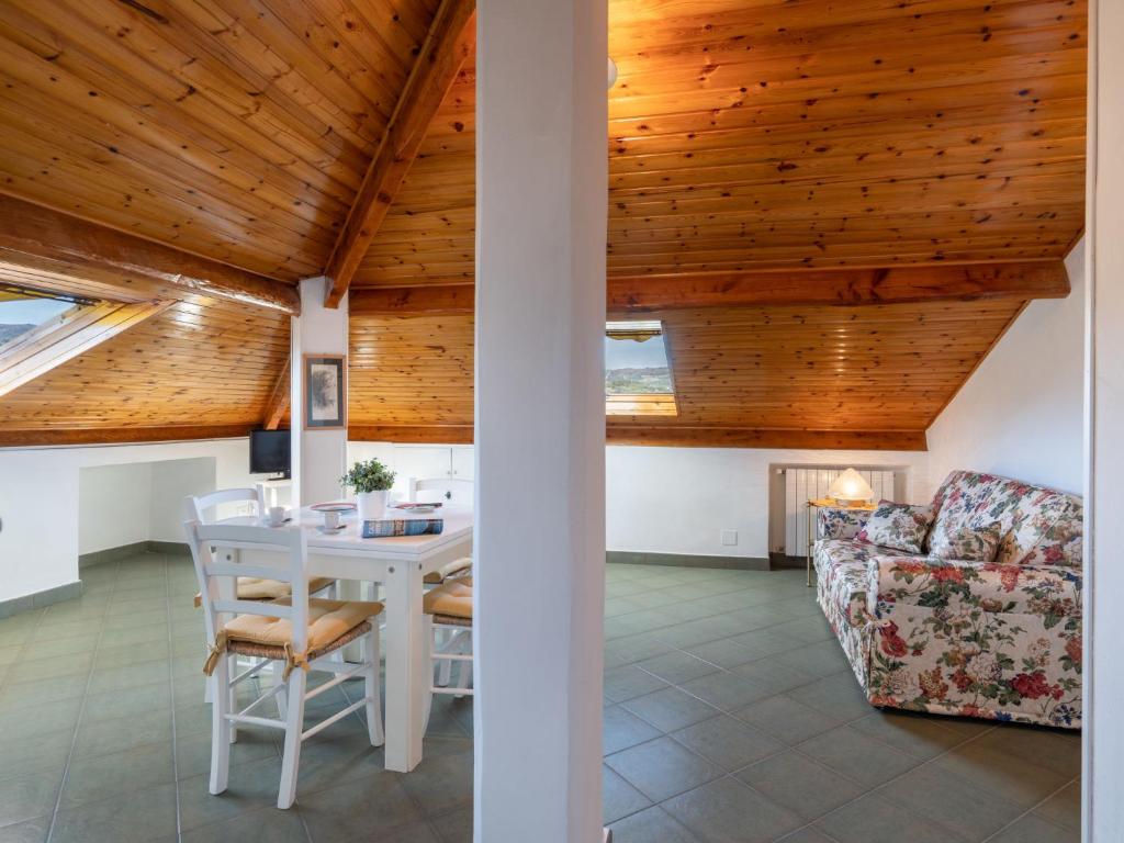 Apartment Mansarda Elisabetta by Interhome photo 2