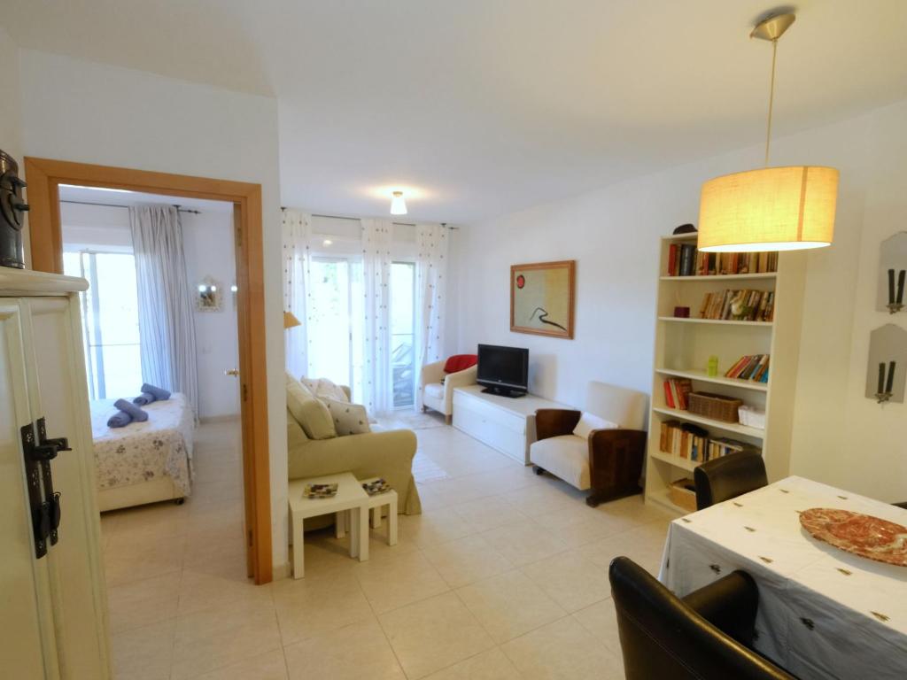 Apartment Residencial Mar I by Interhome photo 2