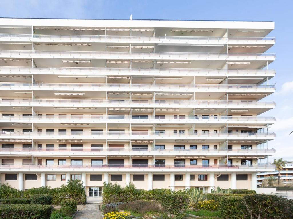 Studio Le Grand Large-2 by Interhome photo 4