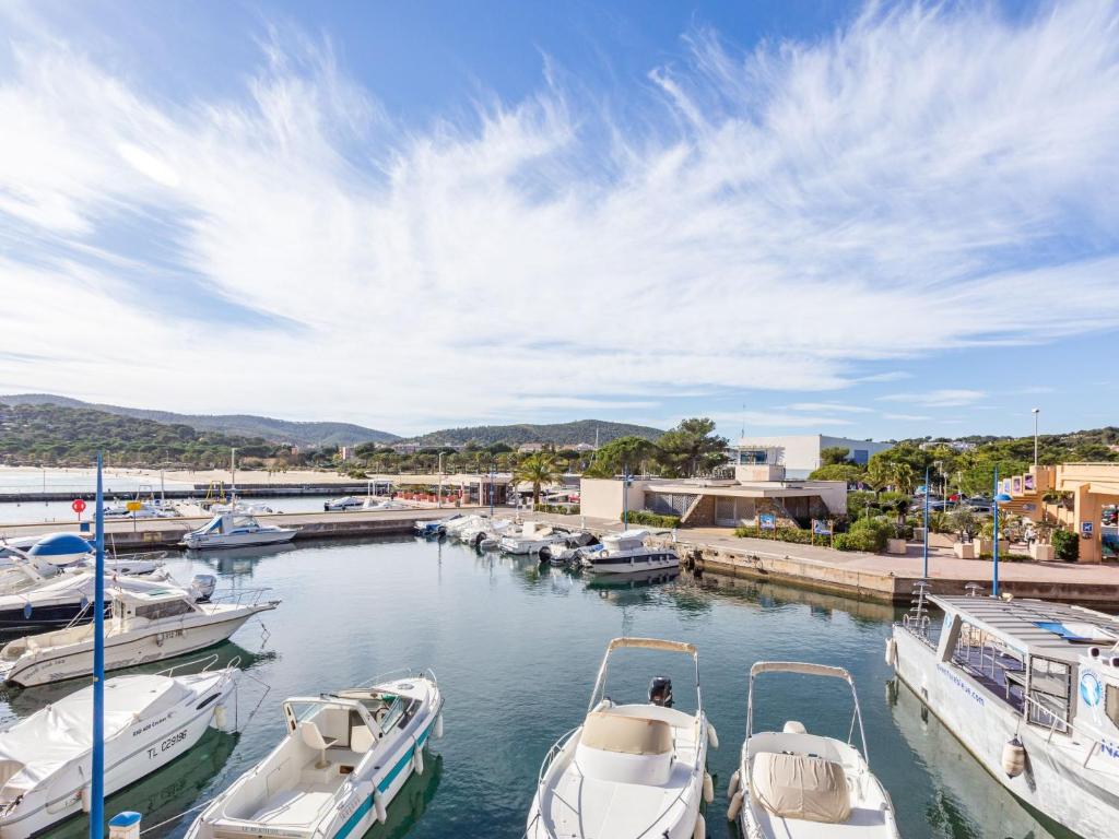 Apartment le Port de Bormes by Interhome