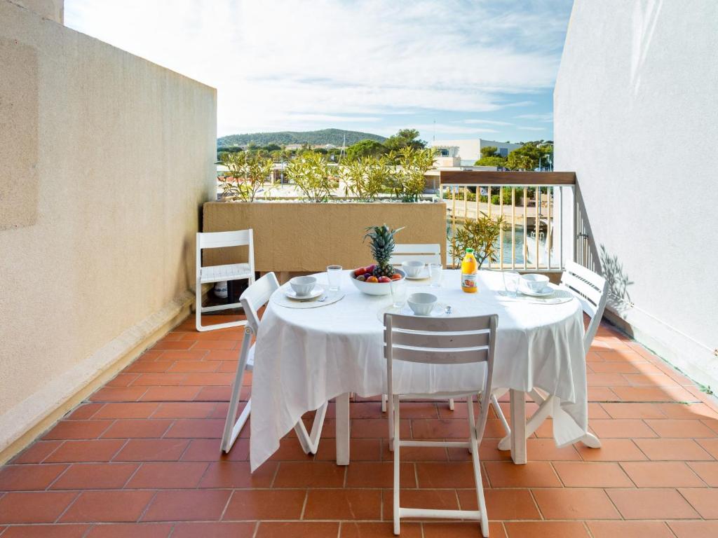 Apartment le Port de Bormes by Interhome photo 3