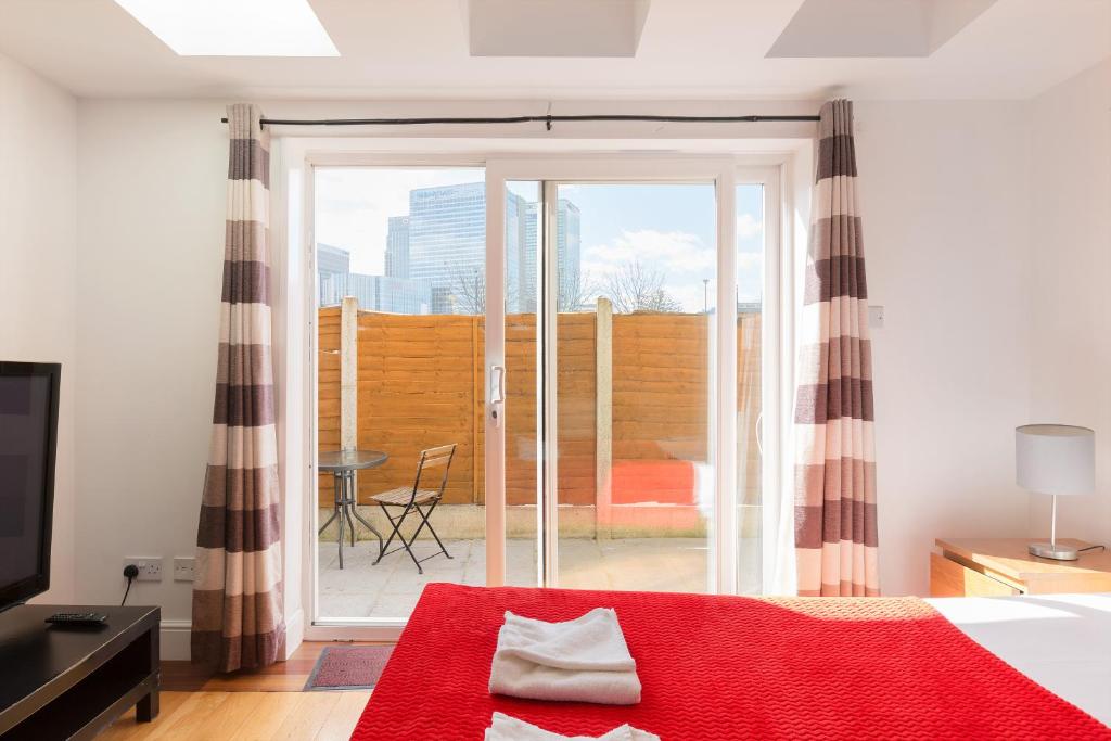 Rainbow Studios Canary Wharf