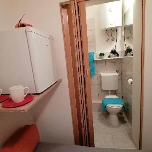 "iDea" Private entrance near Bačvice Beach, Center City photo 3