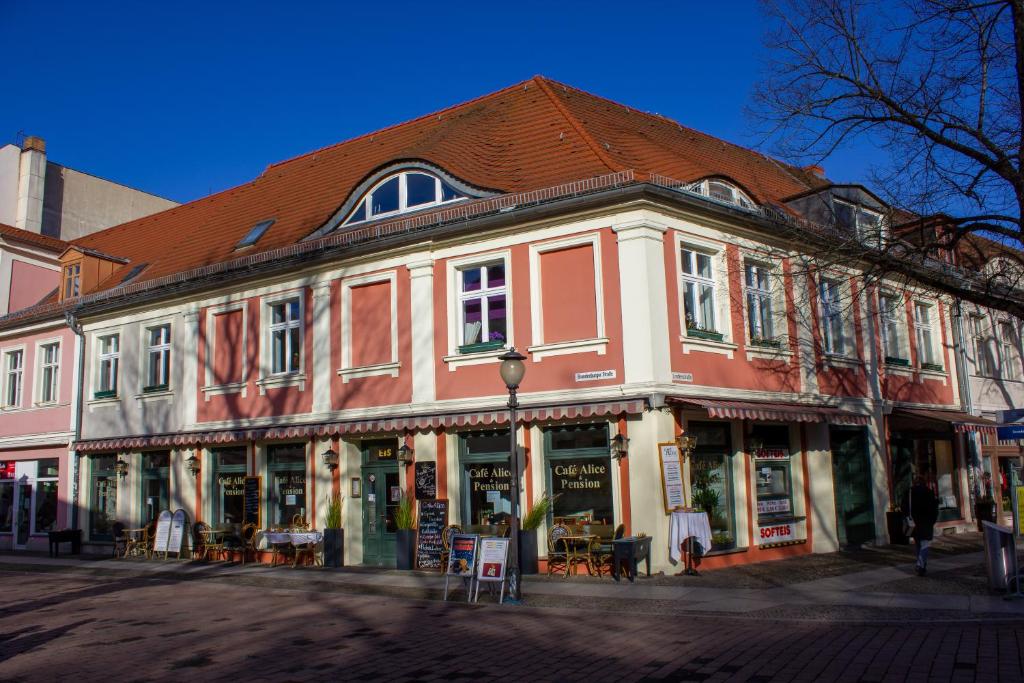 Cafe Alice & Pension GmbH, Potsdam