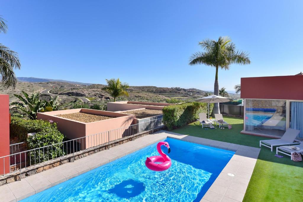 Par 4 Blue Star by VillaGranCanaria photo 1