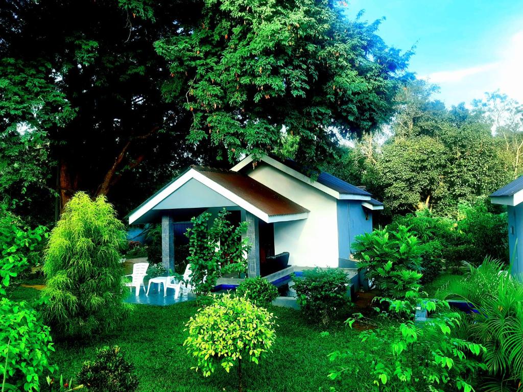 Hidden Lake Cottages Sigiriya photo 4