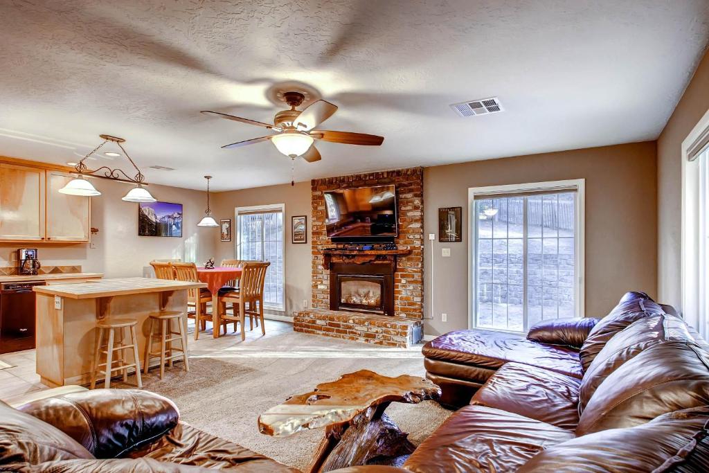 Anglers Rest photo 2
