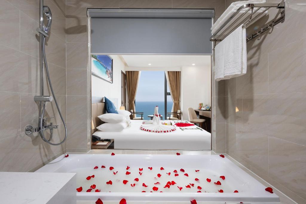 Miracle Luxury Nha Trang