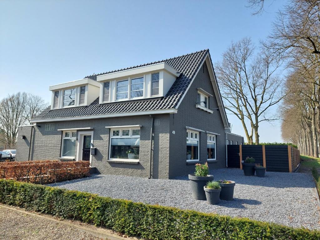 B&B Vierlingsbeek, Appartement Onder één dak en tuin-chalet photo 2