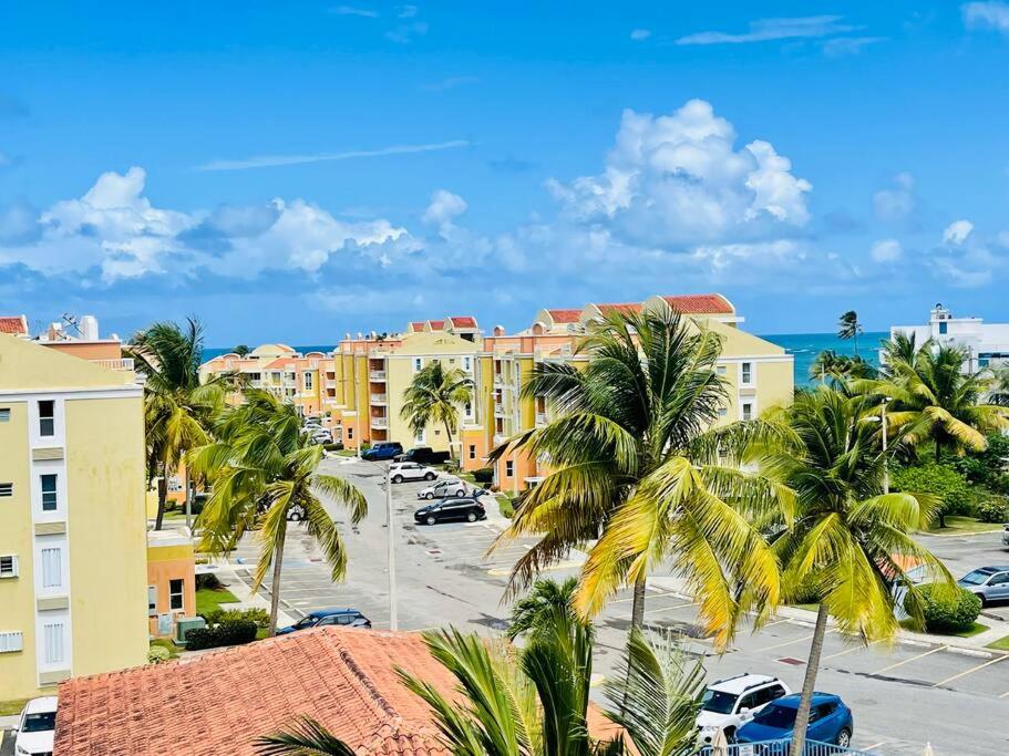 3Bedrm Beach Penthouse with Rooftop Terrace & WiFi photo 1
