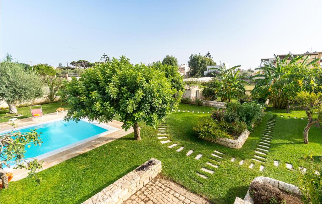Beautiful Home In Donnalucata With Outdoor Swimming Pool, 3 Bedrooms And Swimming Pool photo 3