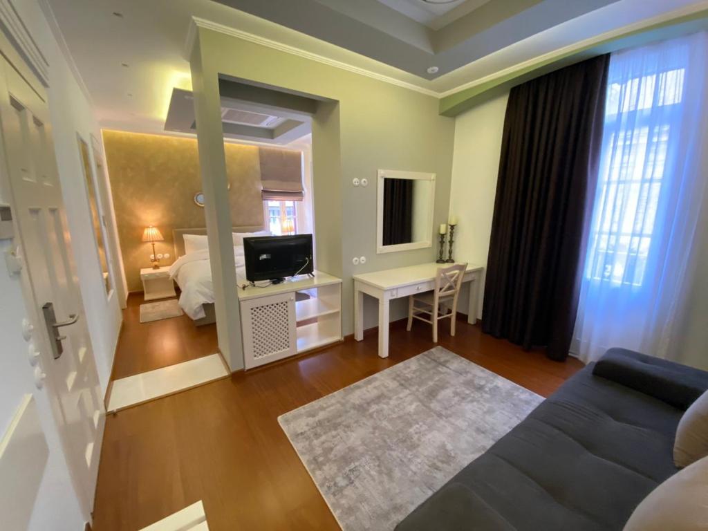 HOTEL TSARSI photo 4