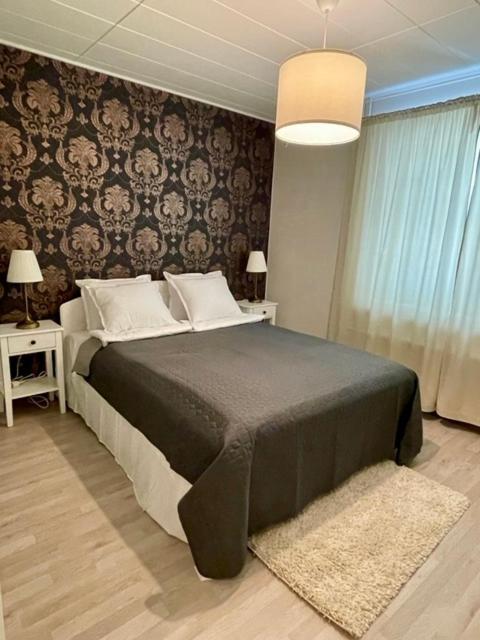 Ilona Apartments - "The City Condo" photo 4
