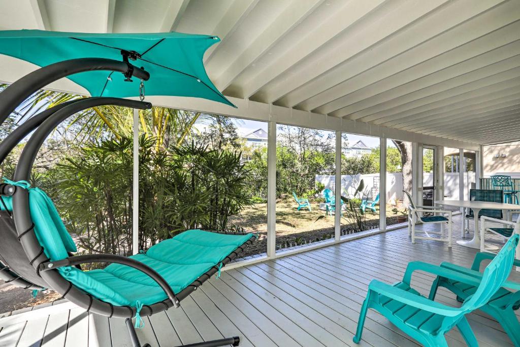 Tropical Waterfront Home Central Location! photo 1