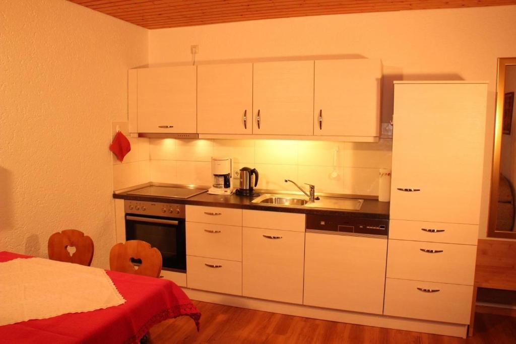Ferienwohnung-Schwarzwald-in-der-Pension-Gloecklehof photo 2