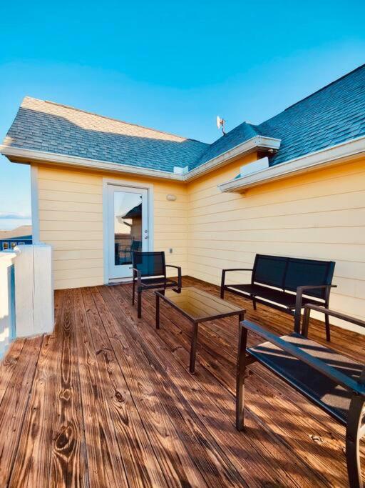 Sunny Delight - Sleeps 10 - Generous Space! photo 4